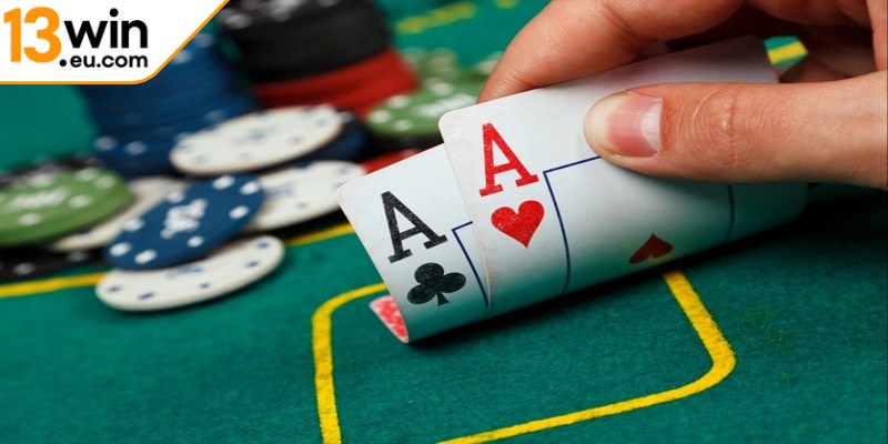 Theo quy định đến cuối cùng người thắng có bộ bài giá trị nhất