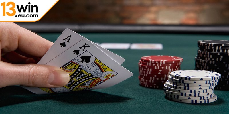 Thiết kế bàn chơi poker texas hold’em tinh gọn, dễ thao tác