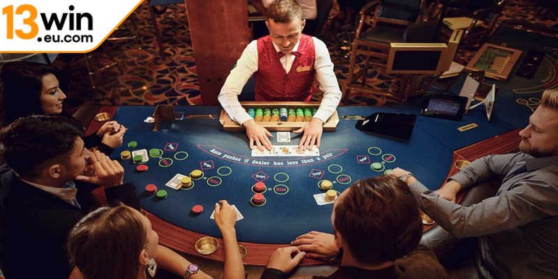 Những ưu điểm và hạn chế của hình thức sòng bạc truyền thống